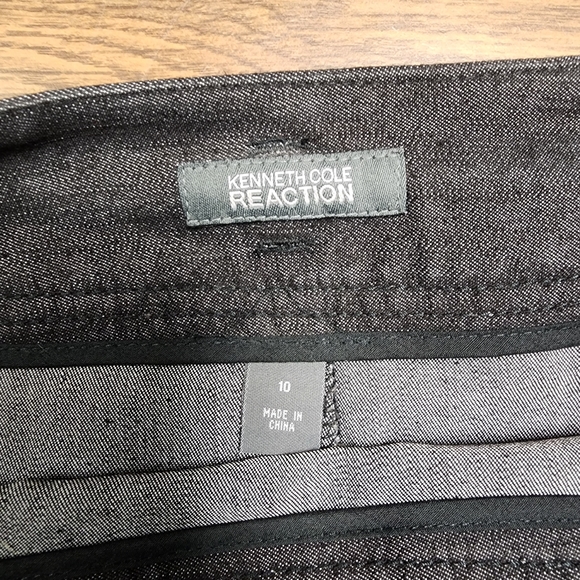 Kenneth Cole Reaction Black Denim Short Skirt with Belt and Loops Size 10 - Picture 5 of 8